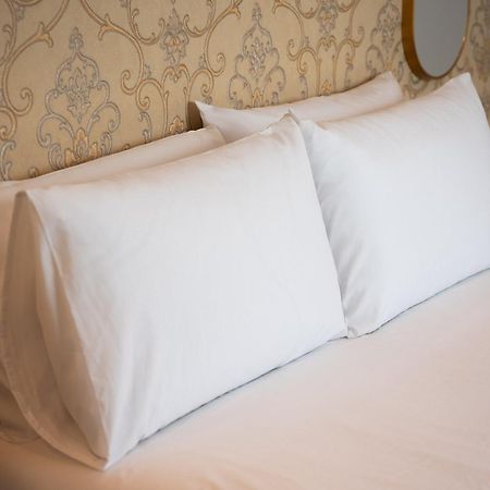 The Orange House Boutique Hotel And Upstairs Rooftop Bar Center Of La Cala De Mijas 100M From The Beach 외부 사진