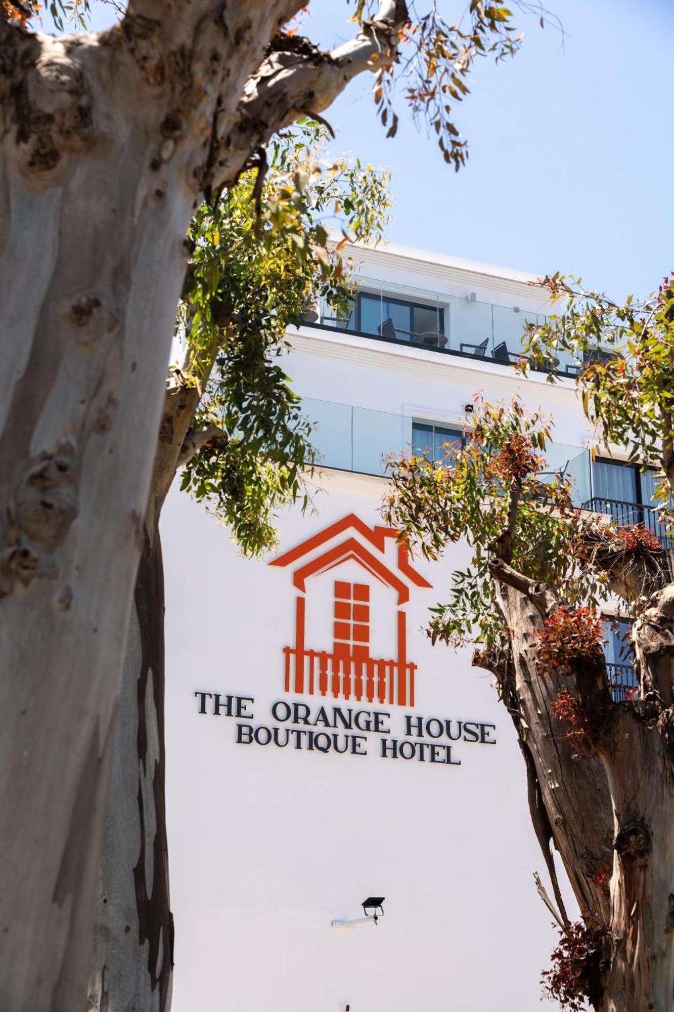 The Orange House Boutique Hotel And Upstairs Rooftop Bar Center Of La Cala De Mijas 100M From The Beach 외부 사진