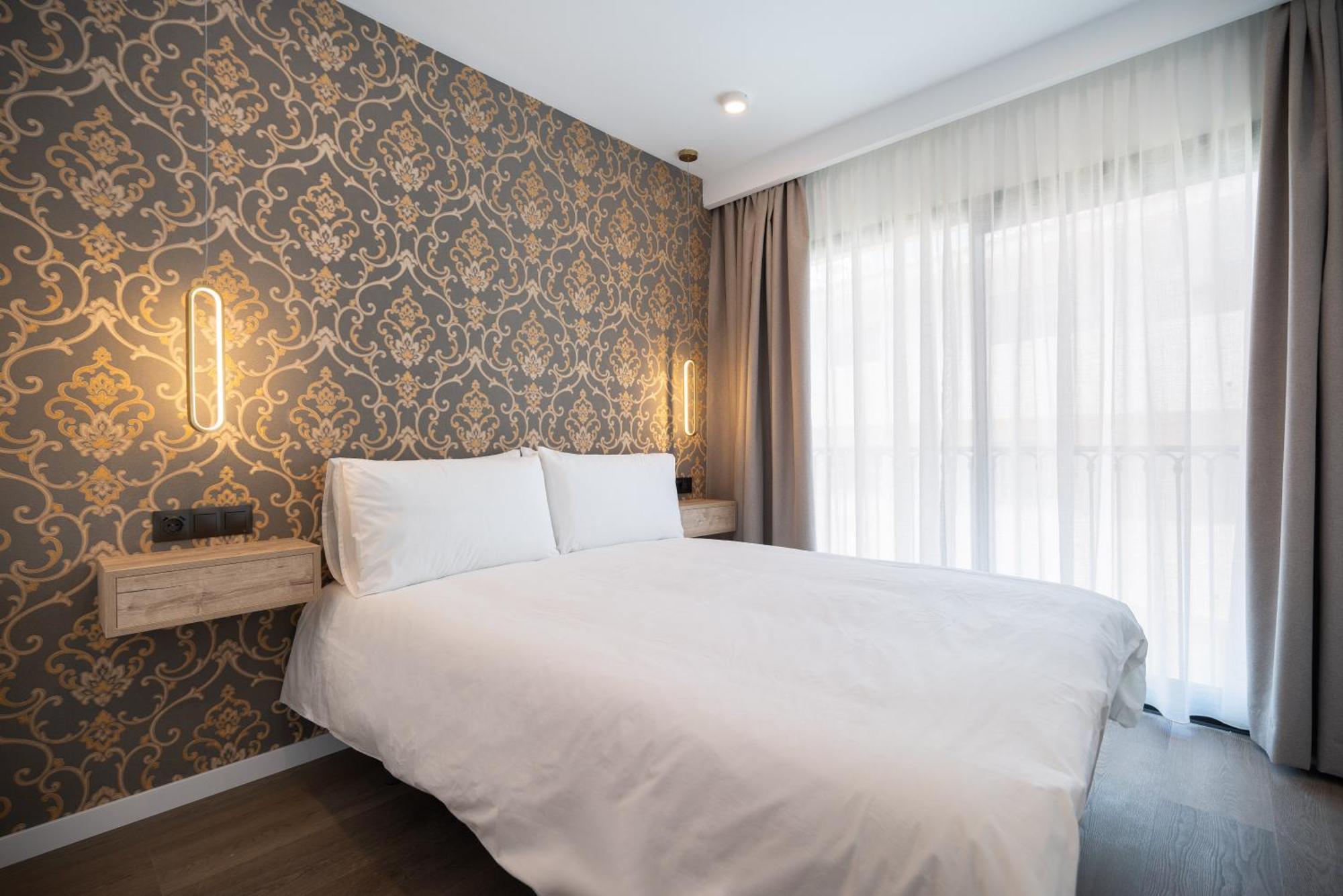 The Orange House Boutique Hotel And Upstairs Rooftop Bar Center Of La Cala De Mijas 100M From The Beach 외부 사진
