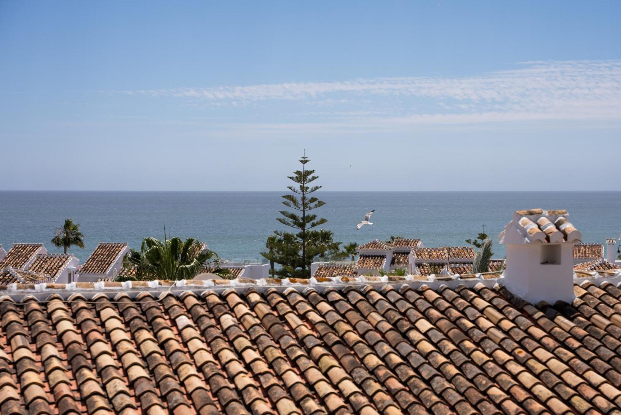 The Orange House Boutique Hotel And Upstairs Rooftop Bar Center Of La Cala De Mijas 100M From The Beach 외부 사진