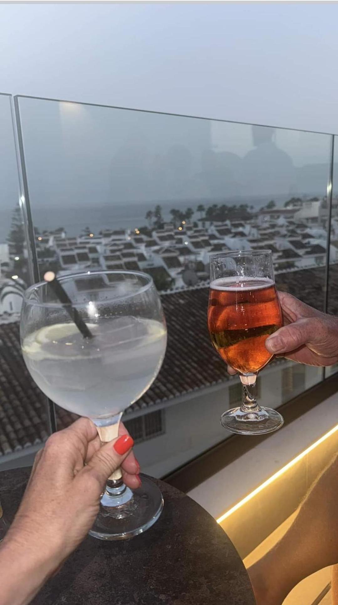 The Orange House Boutique Hotel And Upstairs Rooftop Bar Center Of La Cala De Mijas 100M From The Beach 외부 사진